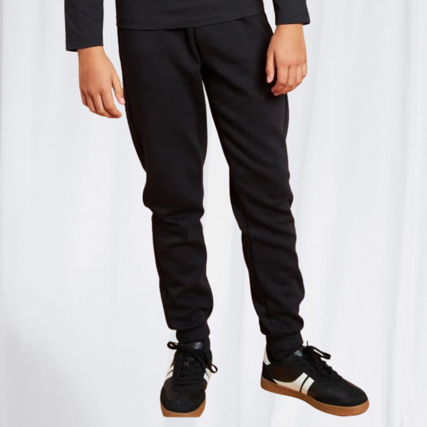 Trackpants