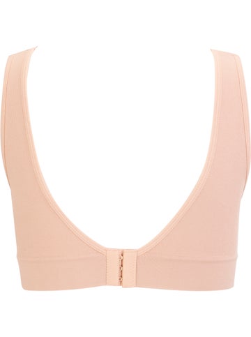 https://www.postie.co.nz/content/products/womens-core-seamfree-crop-beige-hero-816702.jpg?enable=upscale&canvas=490:657&fit=bounds&width=360