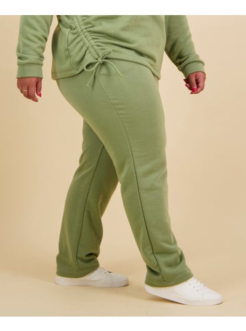 https://www.postie.co.nz/content/products/womens-isobelle-lightweight-sweat-pant-oil-green-a-outfit-818078.jpg?enable=upscale&canvas=490:657&fit=bounds&width=360