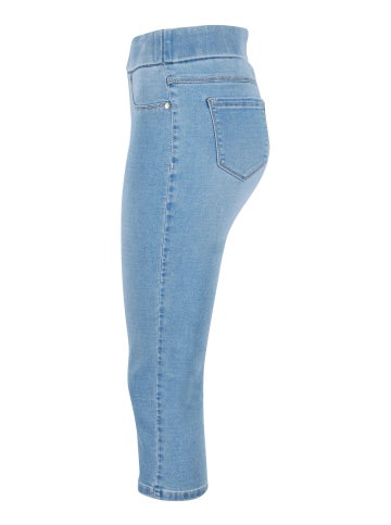 Women's Soft Touch Cropped Jean in Light Wash Postie