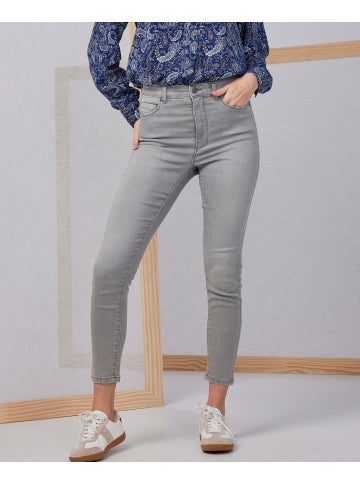 Women's Soft Touch High Rise 7/8 Length Denim Jean in Grey Postie