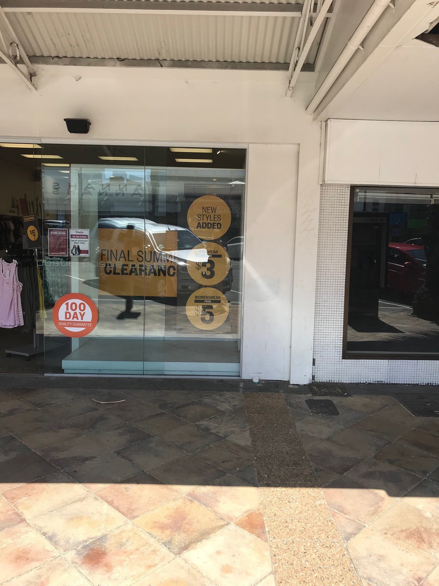 Store Gisborne Postie